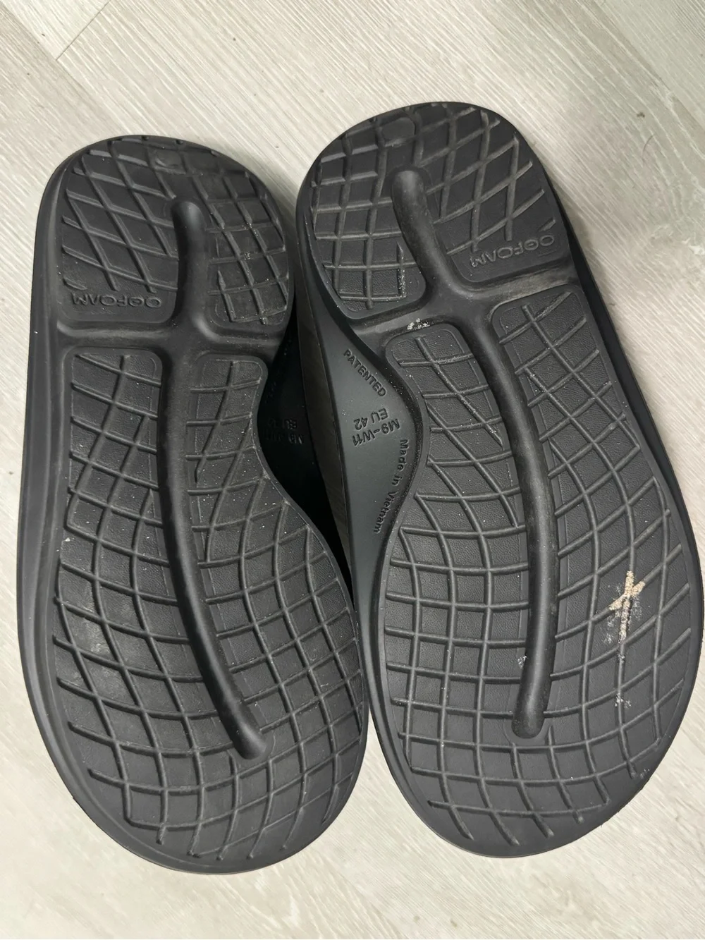 OOFOS foam footbed slides